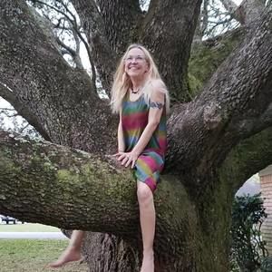 Meet your Posher, Linda